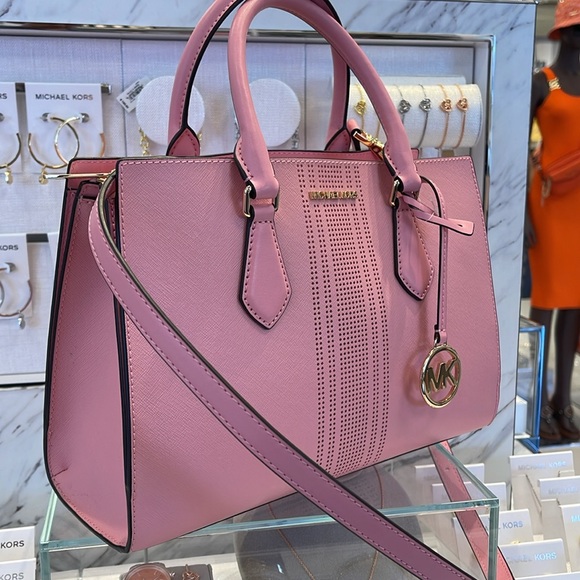 MICHAEL KORS
Sheila Medium CZ Faux Saffiano Leather Satchel Crossbody 
NWT - Picture 14 of 16